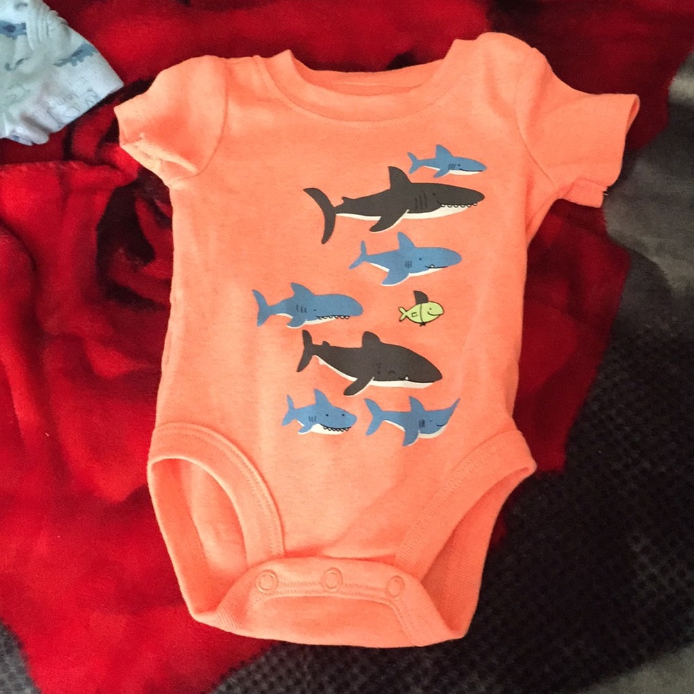 Newborn bodysuit for boys